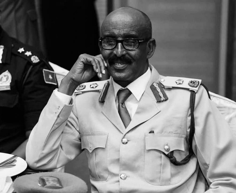 Gaashaanle Dhexe Aadan Biid.jpg